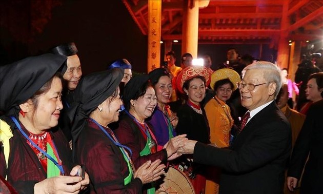 KPV-Generalsekretär Nguyen Phu Trong schenkte der Entwicklung der nationalen Kultur große Aufmerksamkeit