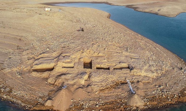 극심한 가뭄에 이라크서 3천400년전 궁전 유적 드러나