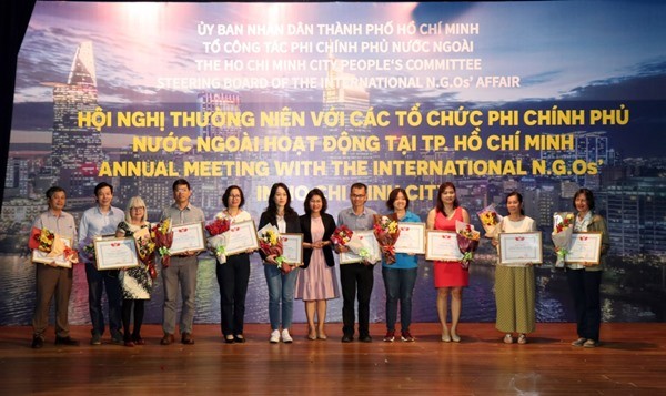 외국 비정부기구들에게 성공적 베트남 사업 진행을 위한 유리한 여건 제공