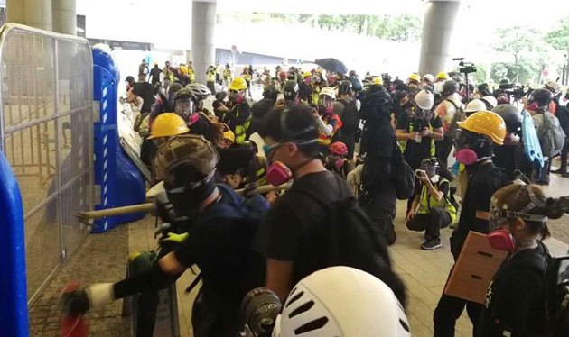 홍콩 경찰, 주말동안만 159명 체포