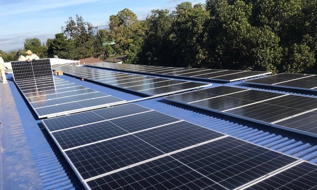 베트남전력공사, 전국에 약 2만개의 태양광 패널 지붕 사업을 설치