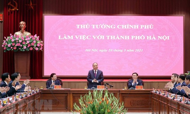 정부, 하노이의 발전에 부합한 정책 마련
