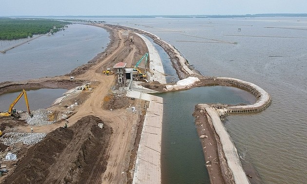 닌빈성, 12급 태풍과 파도를 막는 댐 건설 사업