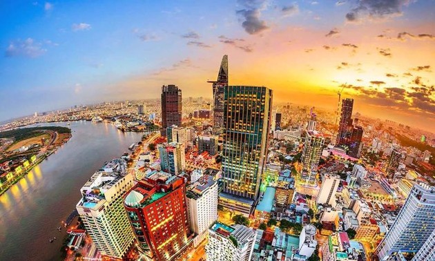 HSBC, 올해 베트남 GDP 성장률 6.9%로 상향