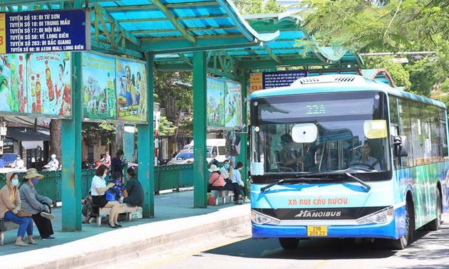 하노이시, 연중 모든 휴일에 버스와 도시 메트로 열차 무료 이용 제안