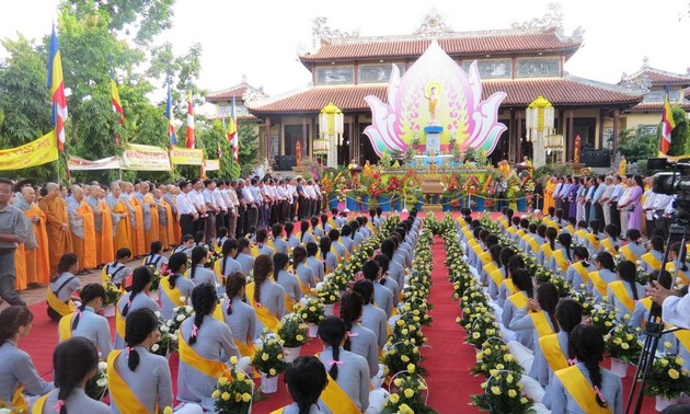 베트남, 전 국민의 종교 자유권 존중 및 보호