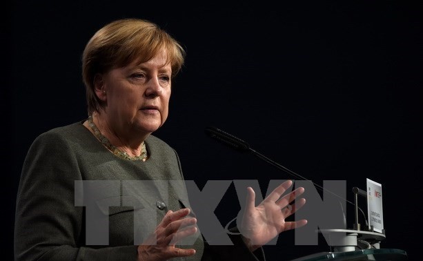 អធិការបតីអាល្លឺម៉ង់ Angela Merkel  ដណ្តើមបានជ័យជំនះក្នុងការពិភាក្សាតទល់លើទូរទស្សន៍