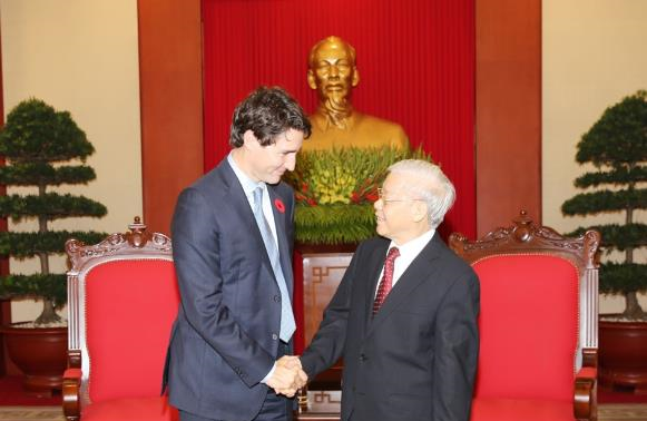 អគ្គលេខាបក្សលោក Nguyen Phu Trong ទទួលជួបសន្ទនាជាមួយនាយករដ្ឋមន្ត្រីកាណាដាលោក Justin Trudeau 
