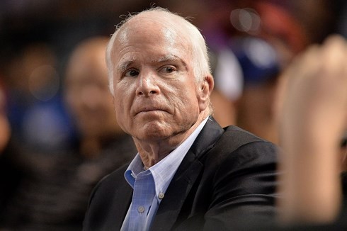 មជ្ឈដ្ឋានមន្ត្រីអាមេរិកនិងអន្តរជាតិចូលរួមរំលែកទុក្ខចំពោះមរណភាពរបស់សមាជិកព្រឹទ្ធសភាអាមេរិក លោក John McCain
