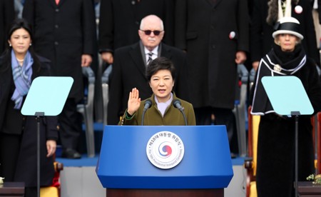 ពិធីសច្ចាប្រនិធានទទួលដំណែងរបស់ប្រធានាធិបតីកូរ៉េខាងត្បូងលោកស្រី Park Geun Hye