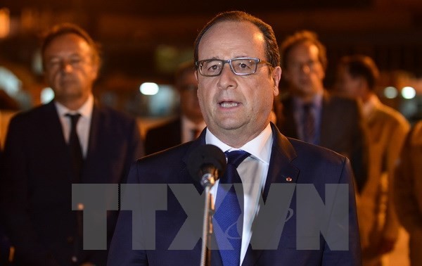 សារព័ត៌មានបារាំងវាយតម្លៃសកម្មចំពោះដំណើរទស្សនកិច្ចគុយបារបស់លោកប្រធានាធិបតី F.Hollande