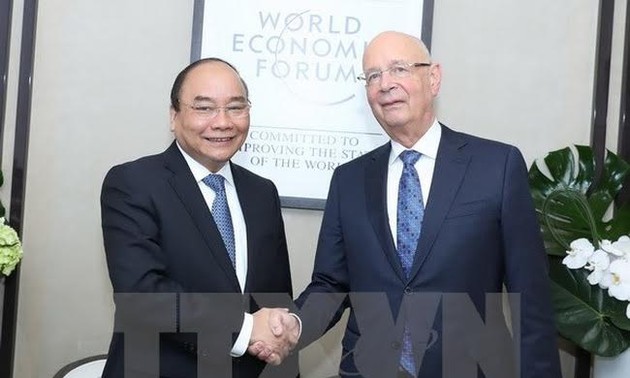 នាយករដ្ឋមន្ត្រី លោក Nguyen Xuan Phuc អញ្ជើញចូលរួមបណ្តាជំនួបពិភាគ្សានៅសន្និសីទ WEF Davos