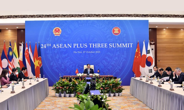 Perdana Menteri Pham Minh Chinh Mengusulkan ASEAN dan Para Mitra Meneliti untuk Membentuk Jaring Pengaman Sosial di Kawasan