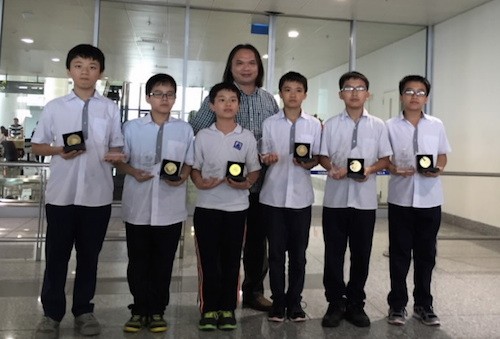 越南学生代表团在亚洲和太平洋地区数学奥林匹克竞赛中位居第一