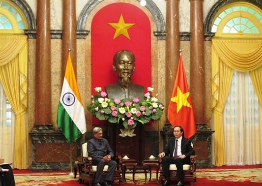 越南国家主席陈大光会见印度国防部长帕里卡尔