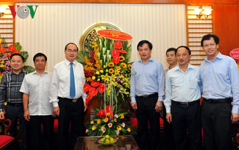 越南举行多项活动纪念革命新闻节91周年