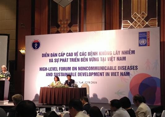 越南举行非传染性疾病及可持续发展高级论坛