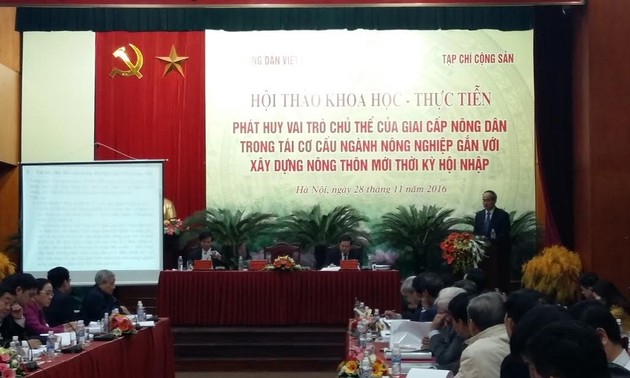 发挥越南农民在农业结构重组中的作用