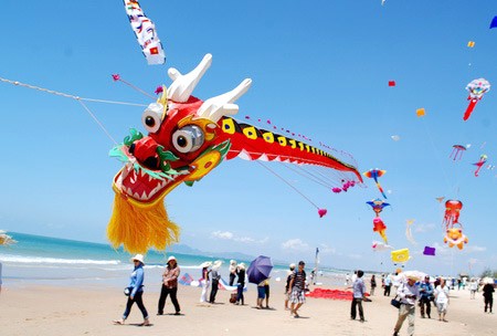 2016年第5次越南风筝艺术节举行