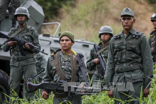 委内瑞拉开始进行大规模军事演习