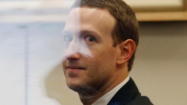  “脸书”公司首席执行官扎克伯格为“脸书”不当使用用户数据表示道歉