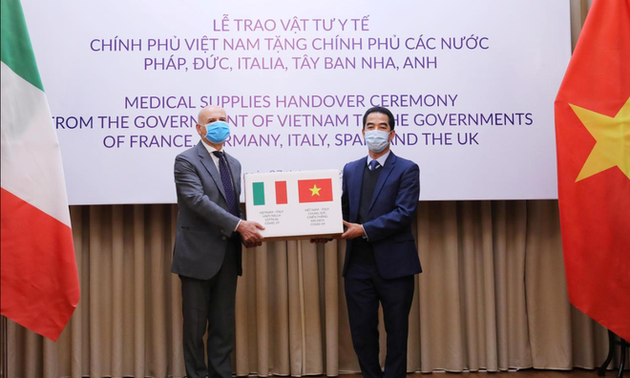 《路透社》对越南援助受新冠肺炎疫情影响的国家予以高度评价