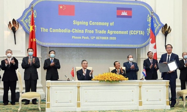 柬埔寨与中国正式签署自贸协定