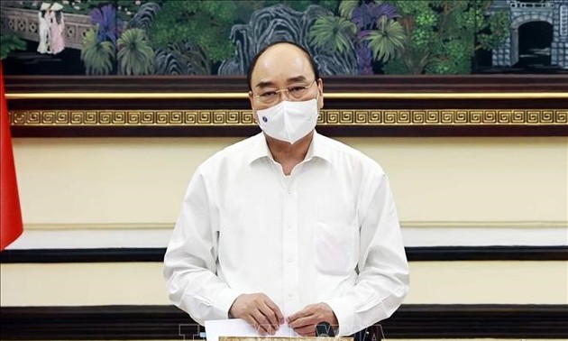 国家主席阮春福：在新形势下提高法院运作效率