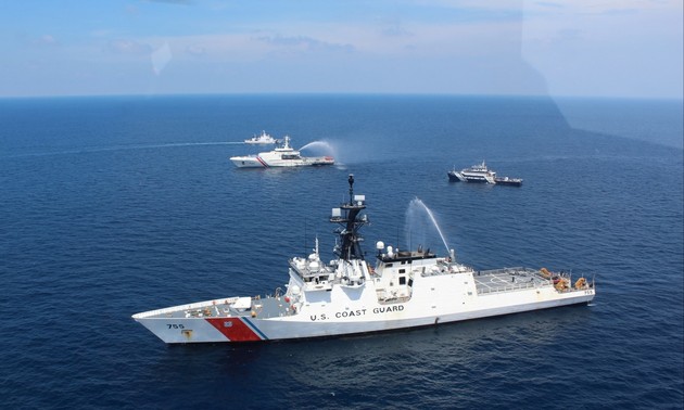 菲律宾和美国在东海附近举行联合军演