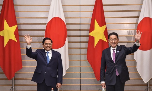 范明政总理与日本高级领导人举行会谈、会见和接触