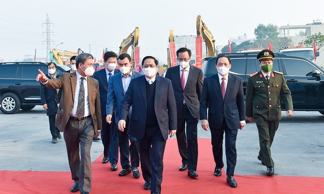 范明政总理出席兴安一些战略性基础设施项目开工仪式