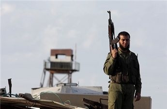 Hamas deploys security forces at border with Israel 