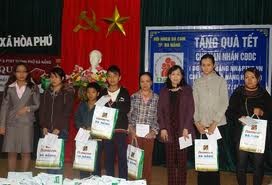 Tet aid for the poor launched in localities 