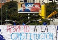 Venezuela's armed forces reconfirm their loyalty to President Chavez