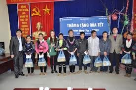 Policy beneficiaries receive care for their Tet celebration