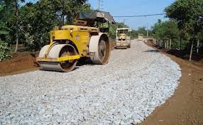 Vietnam strives for sustainable rural road maintenance 
