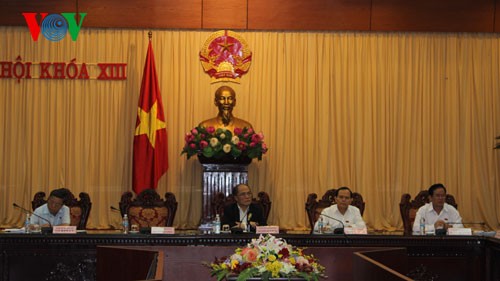 National Assembly debates Ho Chi Minh highway project, revised Customs Law