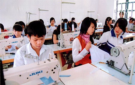 Yen Bai province offers rural laborers vocational training 