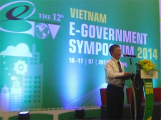Symposium discussed E-government issues