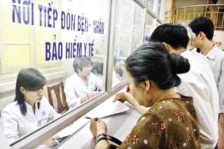 Vietnam accelerates universal health insurance 