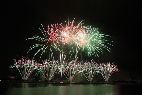 2015 Da Nang international fireworks competition kicks off