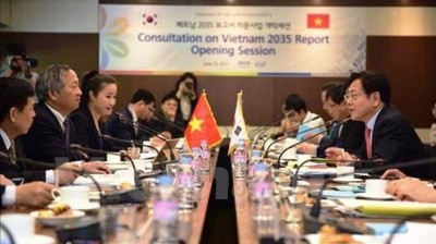 RoK shares experience for building Vietnam Report 2035