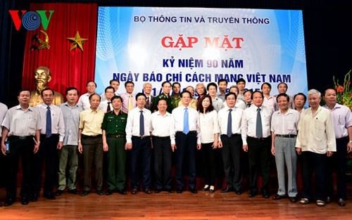 PM Nguyen Tan Dung praises press contribution to national development 