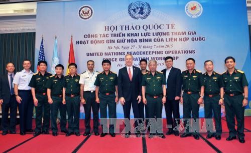 International seminar on deploying UN peace-keeping troops closes in Hanoi
