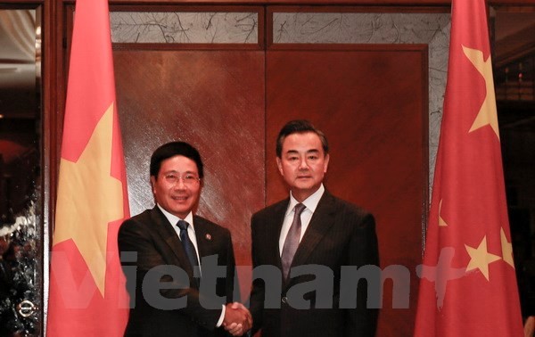 Vietnam’s Foreign Minister holds talks with China’s Foreign Minister on East Sea issue 