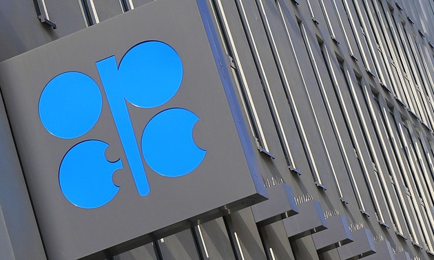 OPEC ready for talk, boosting oil prices
