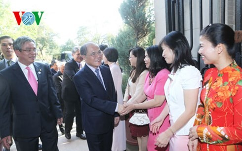 NA Chairman Nguyen Sinh Hung arrived in Washington D.C. during his official visit to the US