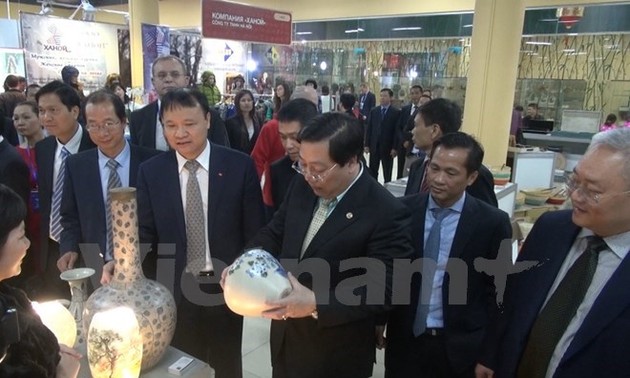 High-quality Vietnamese product fair opens in Russia