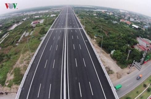 Hanoi-Hai Phong highway opens to traffic