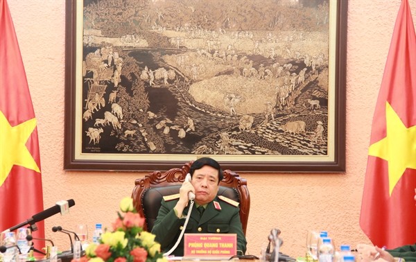 Vietnam and China set up direct telephone line between the two defense ministries 